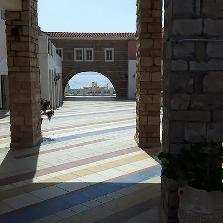True Dionysos Apartment
